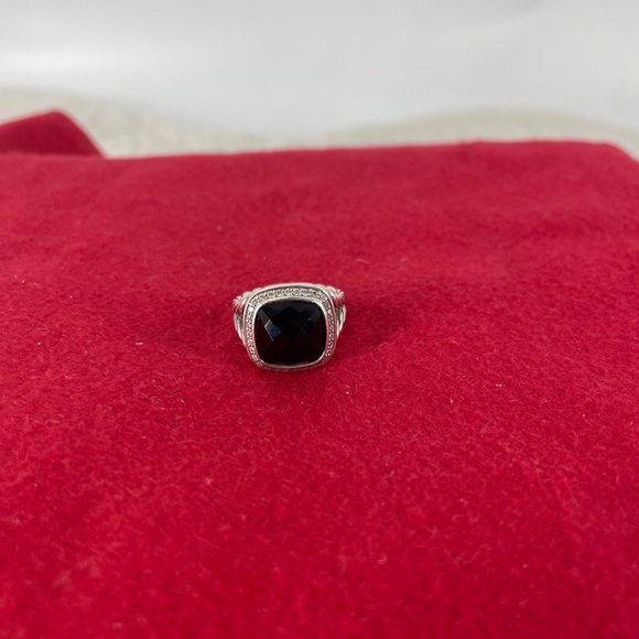 DY Albion Ring with Black Onyx and Pave Diamond - Picture 6 of 7